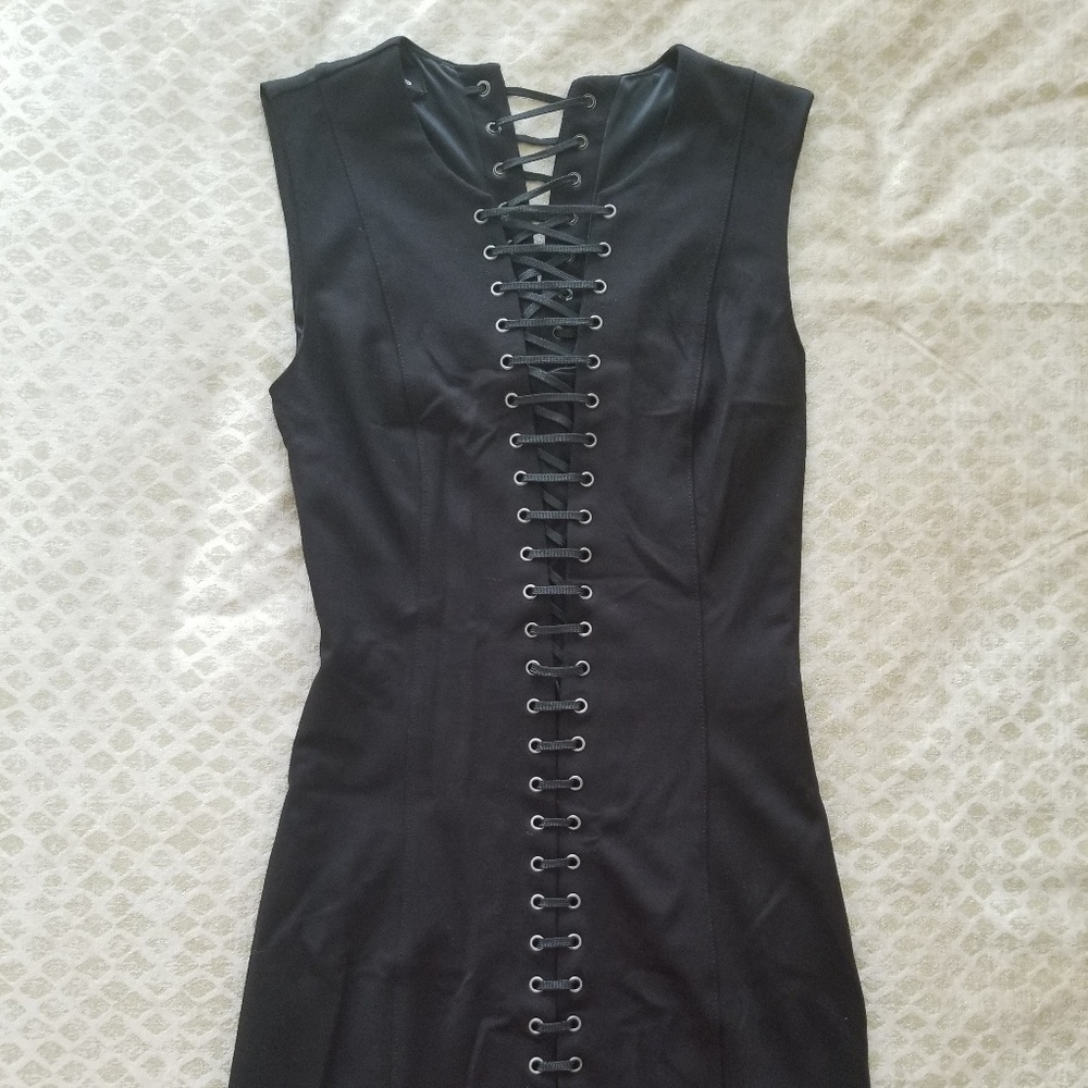 Bebe dress with string crisscross detailing